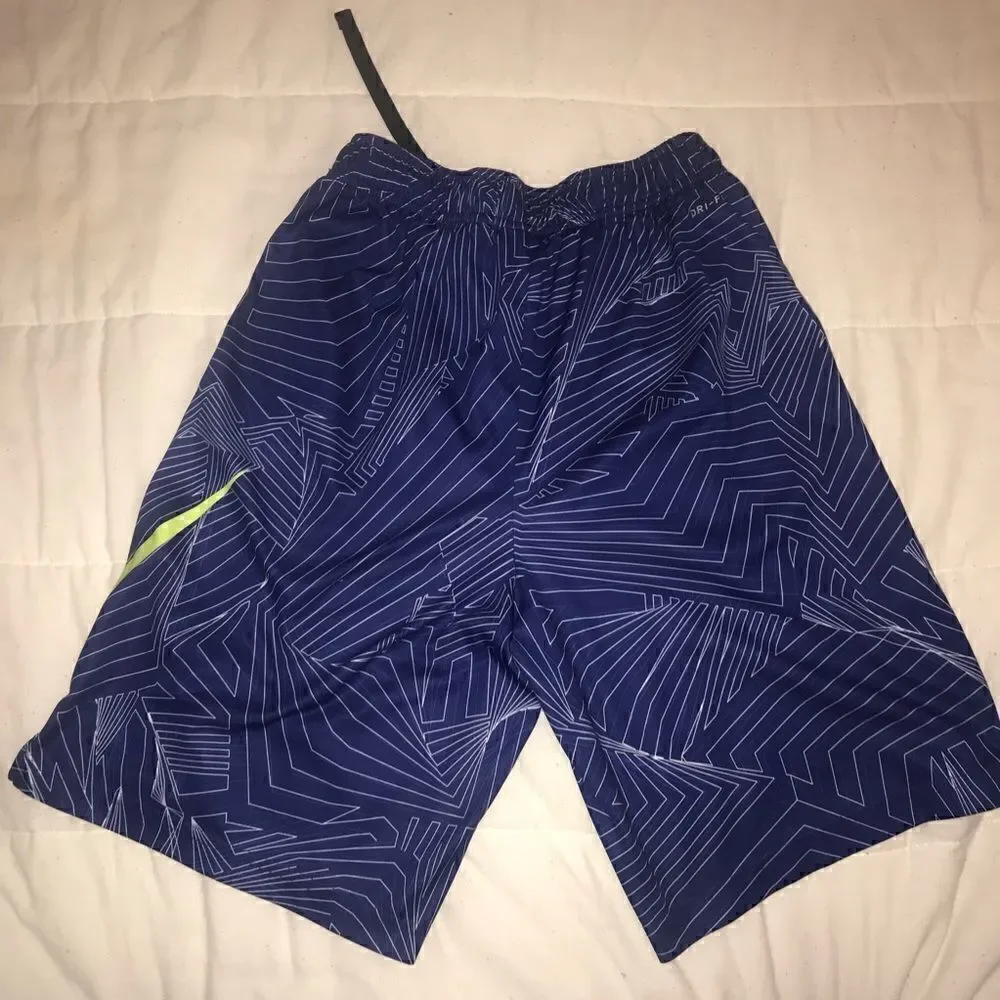 NIKE Dri-Fit Boys Youth Basketball Shorts Sz XL